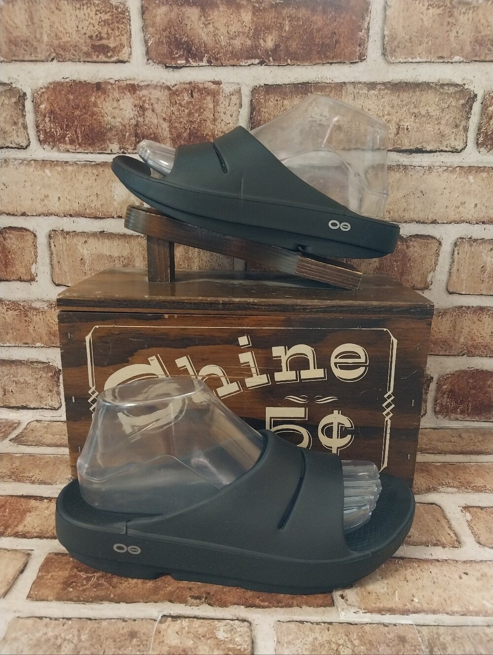 Pre-owned Oofos Ooahh Sport Slides
